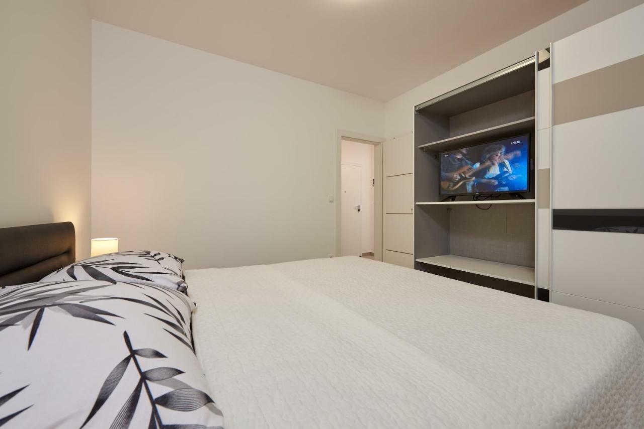 Apartman Jakov Apartment Trogir Ngoại thất bức ảnh
