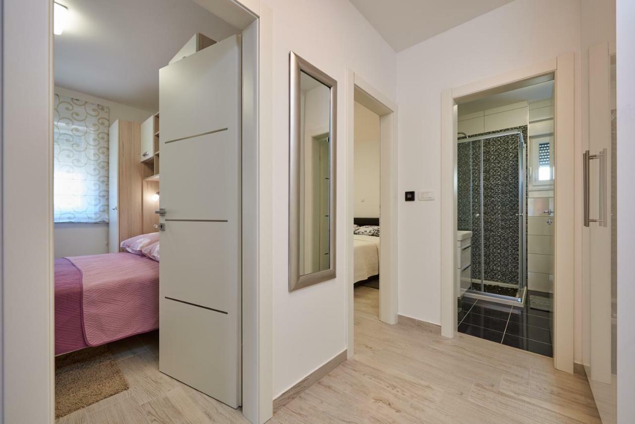 Apartman Jakov Apartment Trogir Ngoại thất bức ảnh