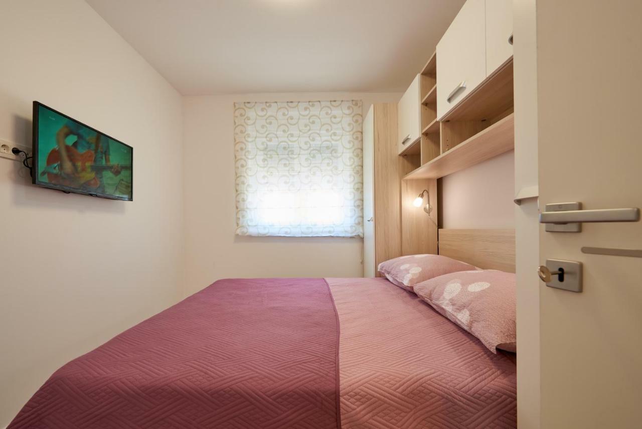 Apartman Jakov Apartment Trogir Ngoại thất bức ảnh