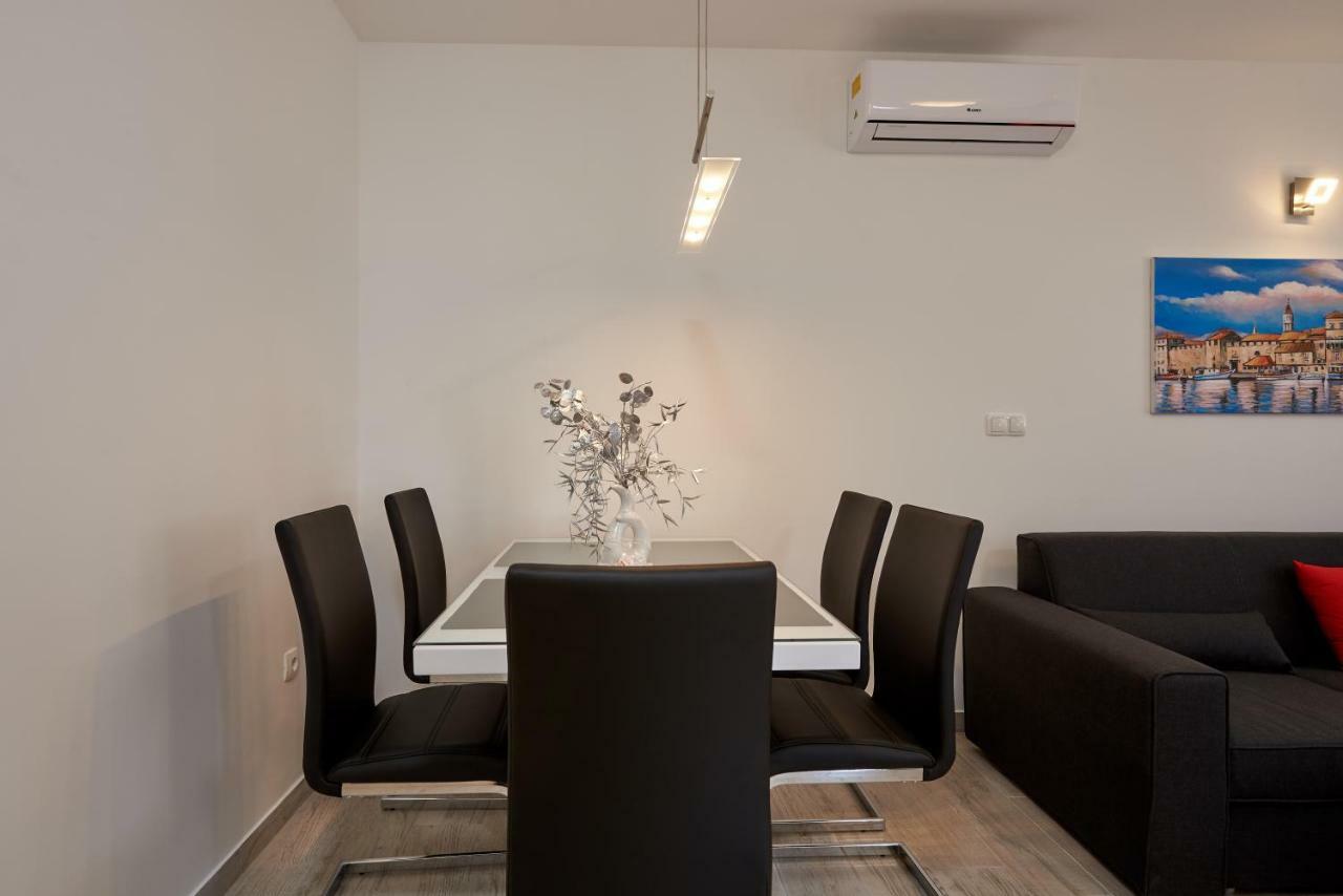 Apartman Jakov Apartment Trogir Ngoại thất bức ảnh