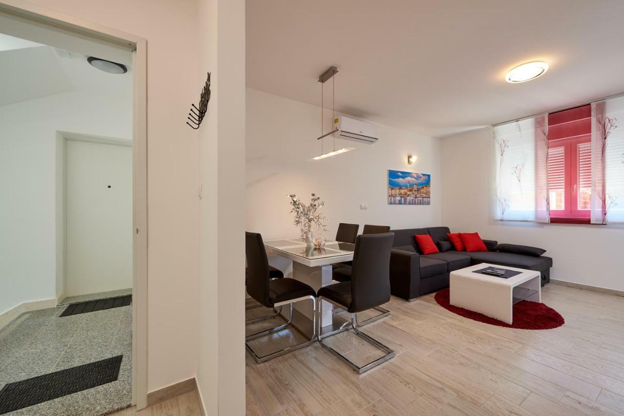 Apartman Jakov Apartment Trogir Ngoại thất bức ảnh